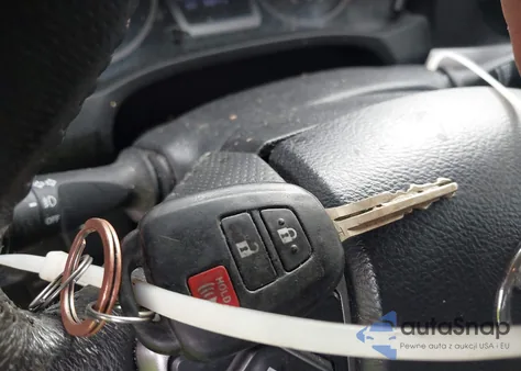 2017 Toyota Tacoma Sr5 V6 z USA, uszkodzony, nr VIN 5TFDZ5BN5HX023404